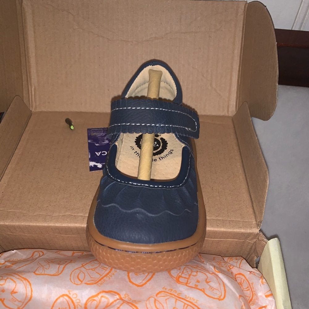 Livie and Luca navy ruche